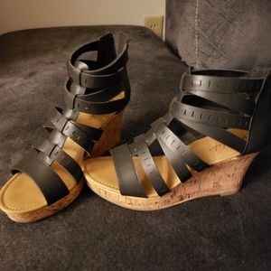 American eagle heels